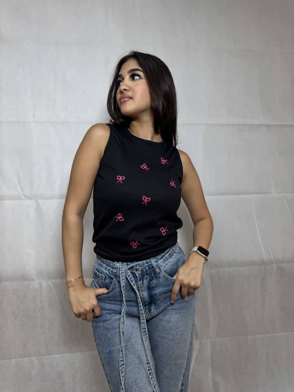 Farida Bow Basic